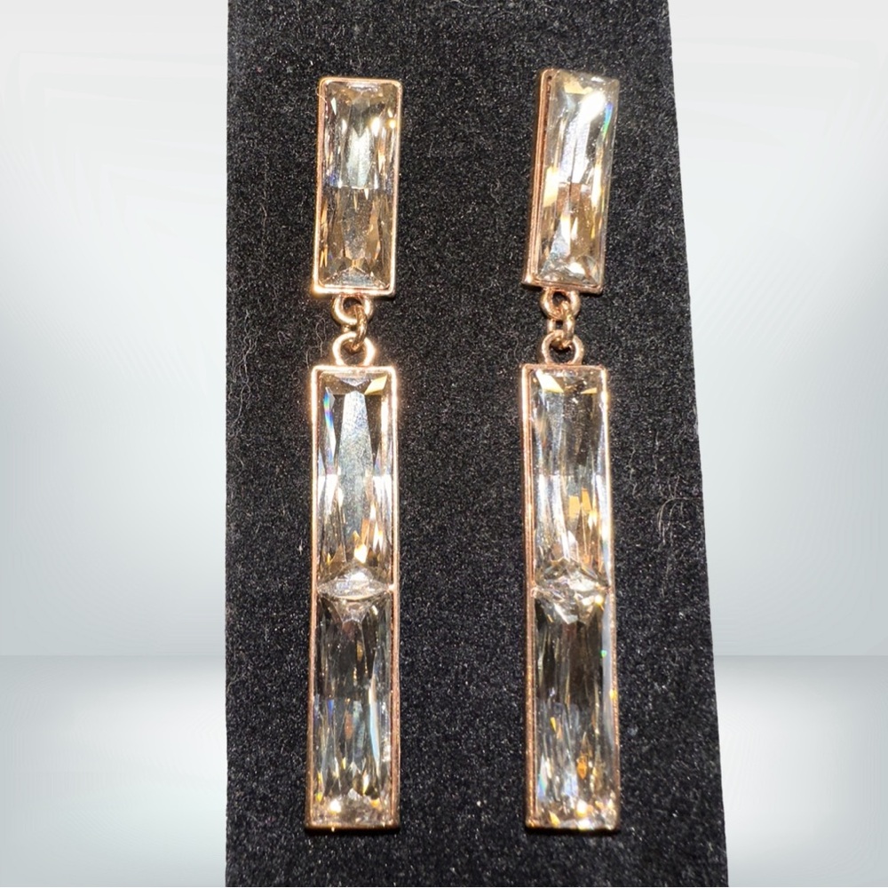 Swarofski Crystal Drop Earings Pierced NWOT - Picture 2 of 4